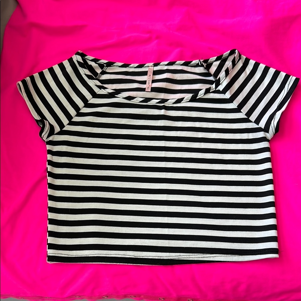 Black and White Striped Crop Top VLV Rockabilly Retro 50’s from ModCloth